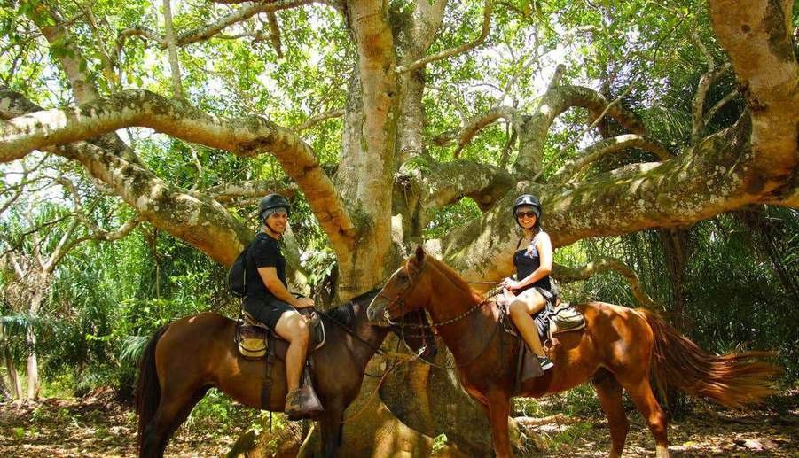 Cavalgada Parque Ecológico + Balneário Lagoa Formosa — atrativo turístico em Bonito, MS