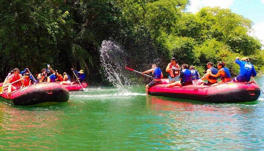 Bonito — Passeio de Bote — atrativo turístico em Bonito, MS